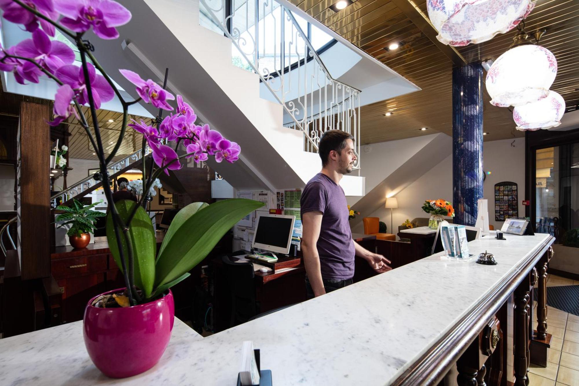 Hotel Helianthe Лурд Екстер'єр фото